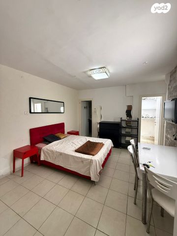 דרך יד לבנים 35