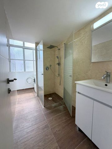 דרך עכו חיפה 111