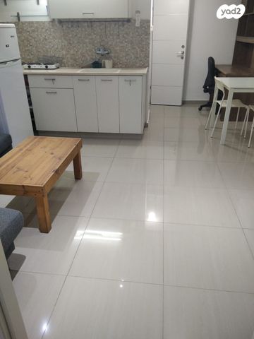 הרב אלימלך נויפלד 