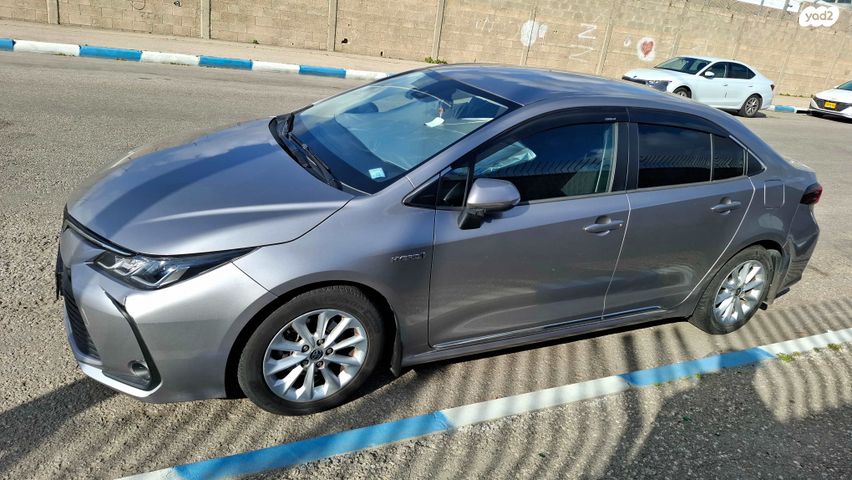 מודעת רכב טויוטה קורולה