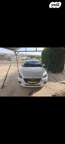 מודעת רכב מאזדה 3