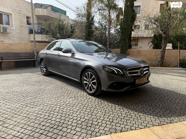 מודעת רכב מרצדס-בנץ E-class