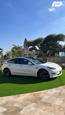מודעת רכב טסלה מודל 3