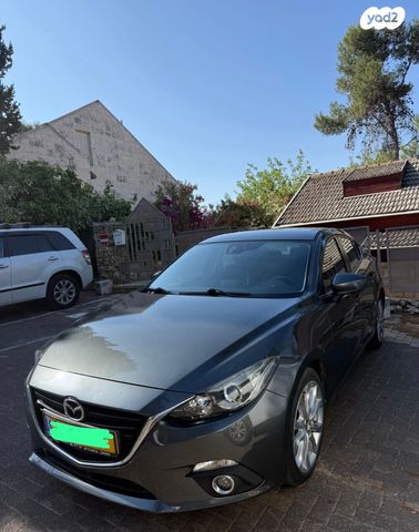 מודעת רכב מאזדה 3