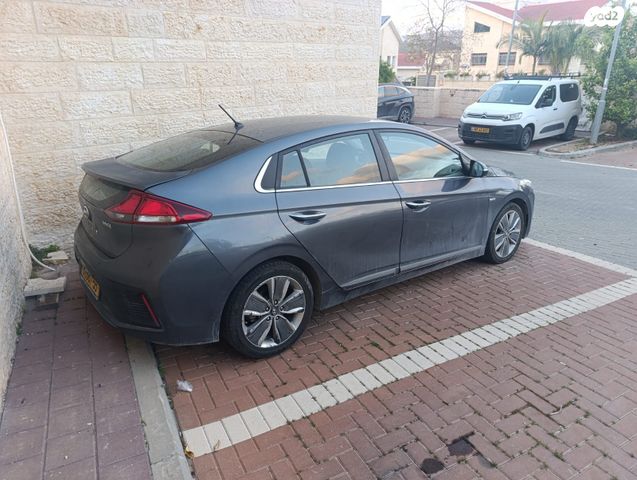 מודעת רכב יונדאי איוניק
