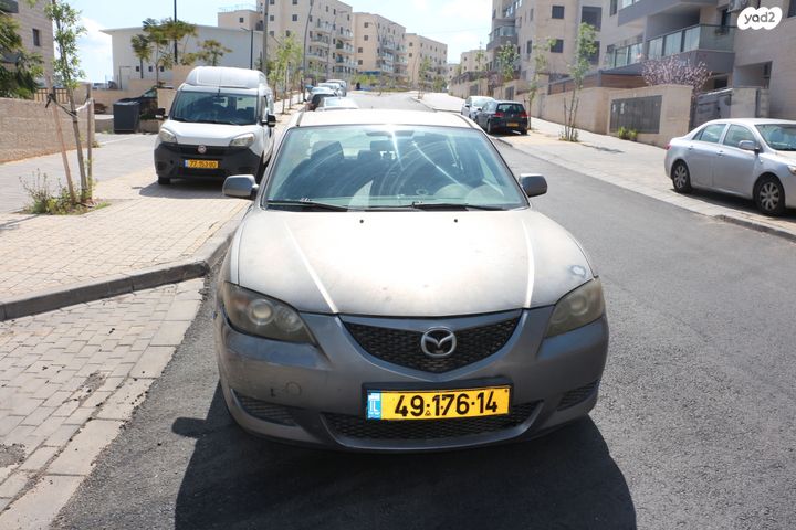 מודעת רכב מאזדה 3