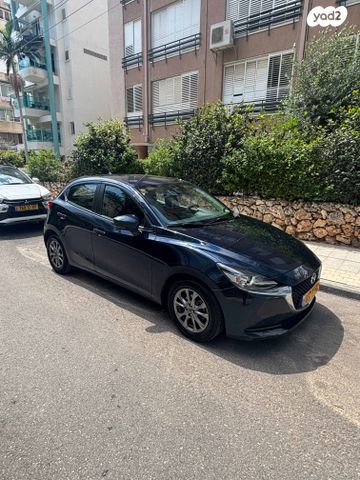 מודעת רכב מאזדה 2