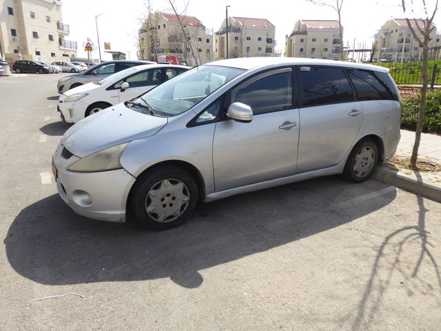 מודעת רכב מיצובישי גרנדיס