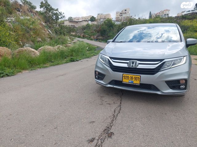 מודעת רכב הונדה אודיסיי