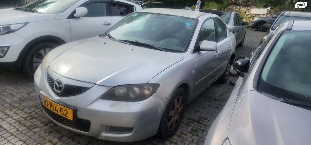 מודעת רכב מאזדה 3