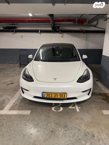 מודעת רכב טסלה מודל 3