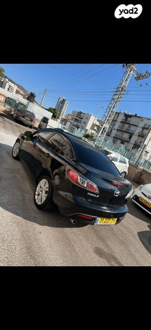 מודעת רכב מאזדה 3