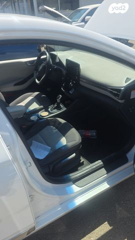 מודעת רכב יונדאי איוניק