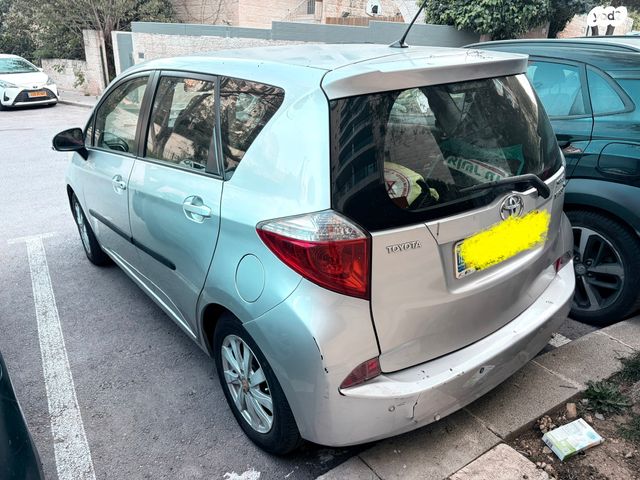 מודעת רכב טויוטה ורסו-S