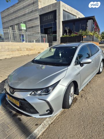 מודעת רכב טויוטה קורולה
