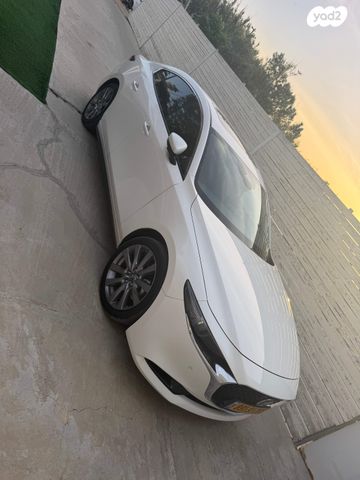 מודעת רכב מאזדה 3