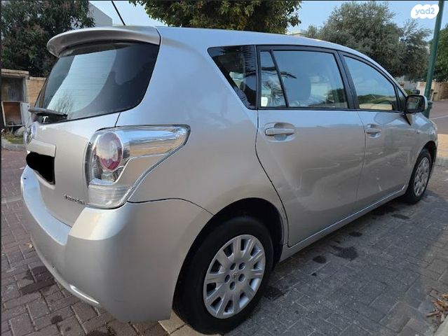 מודעת רכב טויוטה ורסו