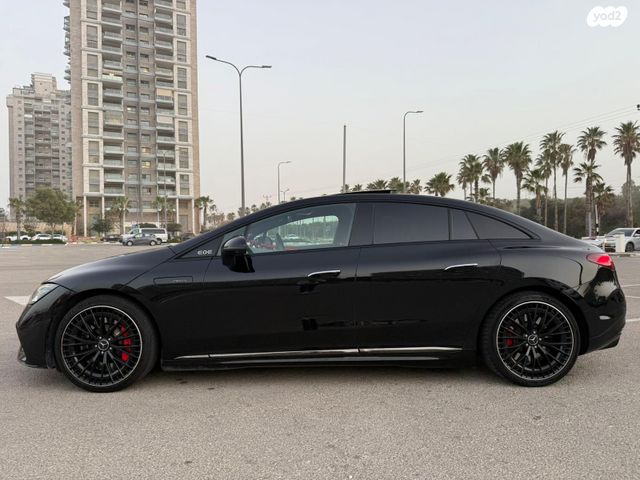 מודעת רכב מרצדס-בנץ EQE