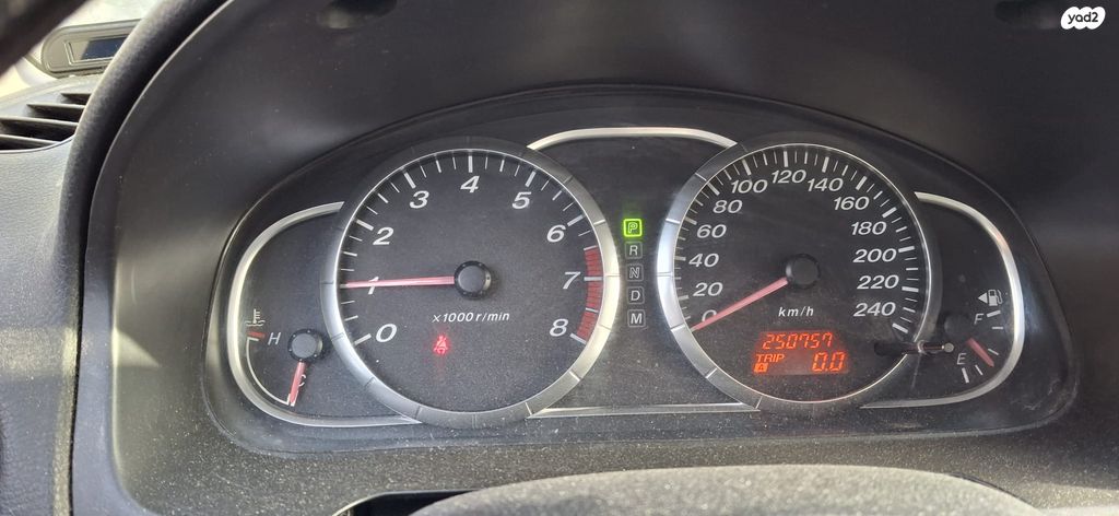 מודעת רכב מאזדה 6