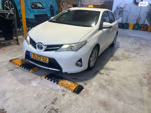 מודעת רכב טויוטה אוריס