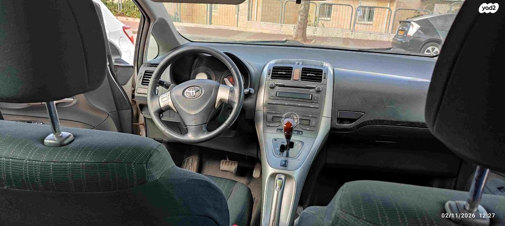 מודעת רכב טויוטה אוריס