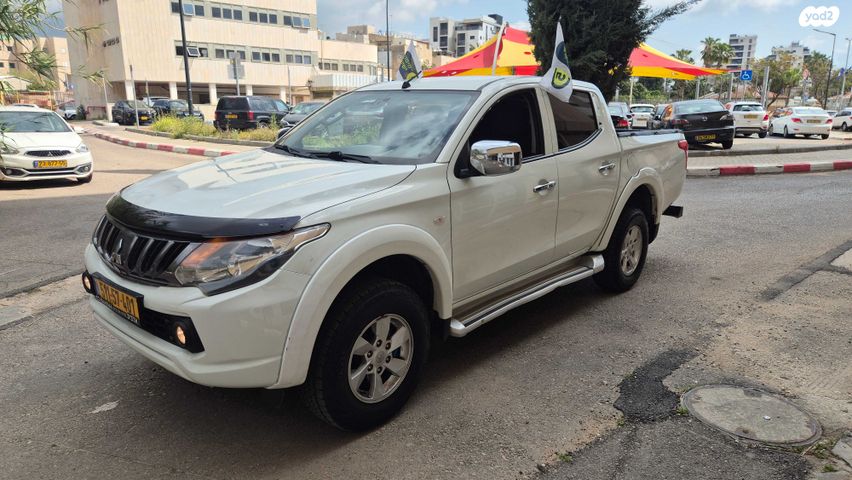 מודעת רכב מיצובישי טרייטון / L200