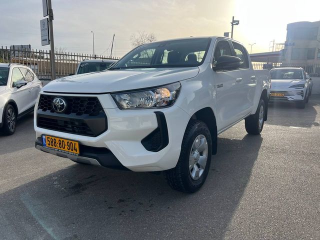 מודעת רכב טויוטה היילקס 1