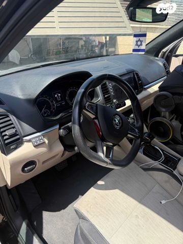 מודעת רכב סקודה קארוק