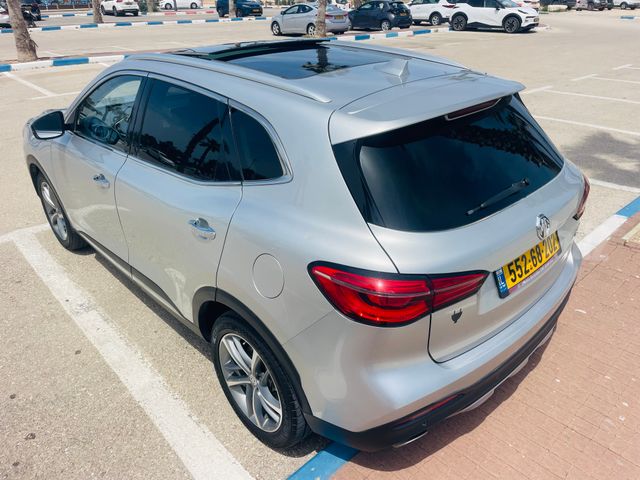 מודעת רכב אם ג'י EHS PHEV 2