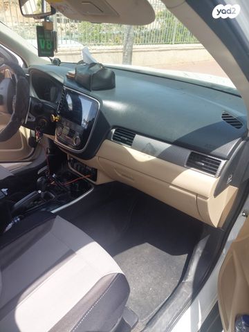 מודעת רכב מיצובישי אאוטלנדר