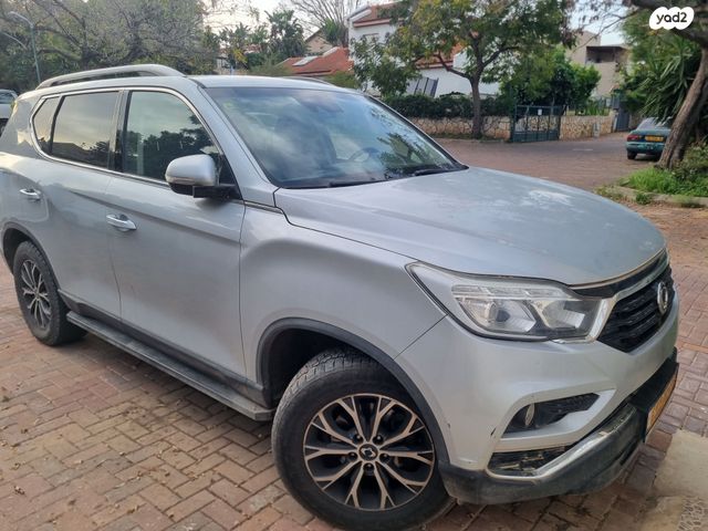 מודעת רכב סאנגיונג רקסטון