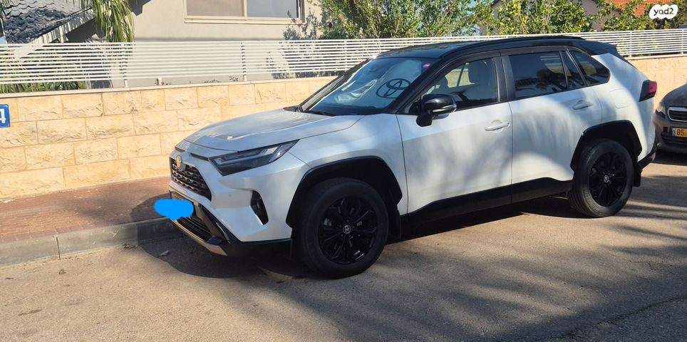 מודעת רכב טויוטה RAV4