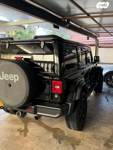 מודעת רכב ג'יפ רנגלר