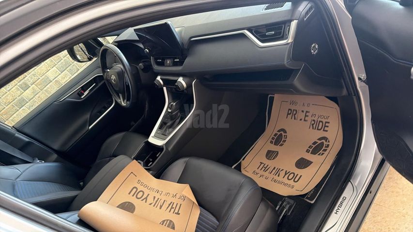 מודעת רכב טויוטה RAV4 2
