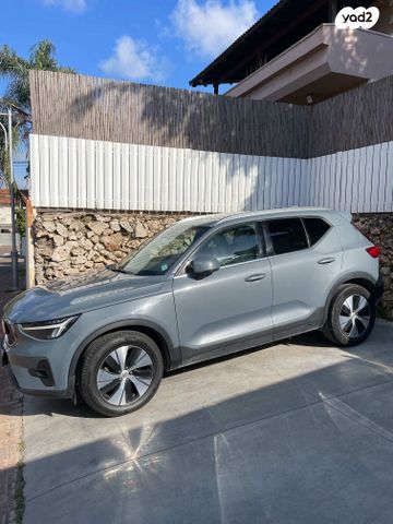 מודעת רכב וולוו XC40