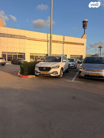 מודעת רכב אם ג'י EHS PHEV