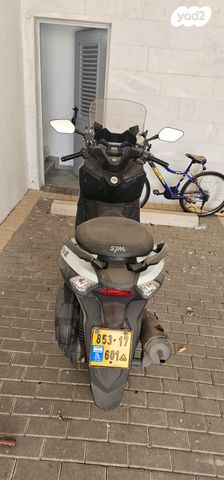 מודעת רכב סאן יאנג ג'וי-מקס Z-250