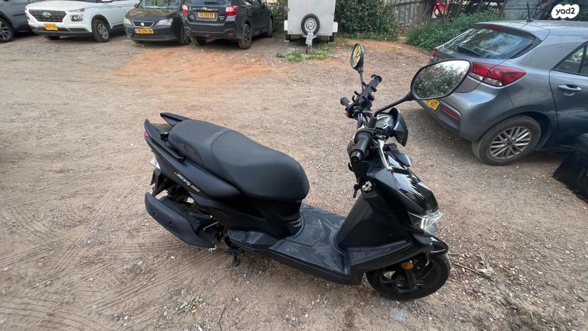 מודעת רכב סאן יאנג Jet 4 RX