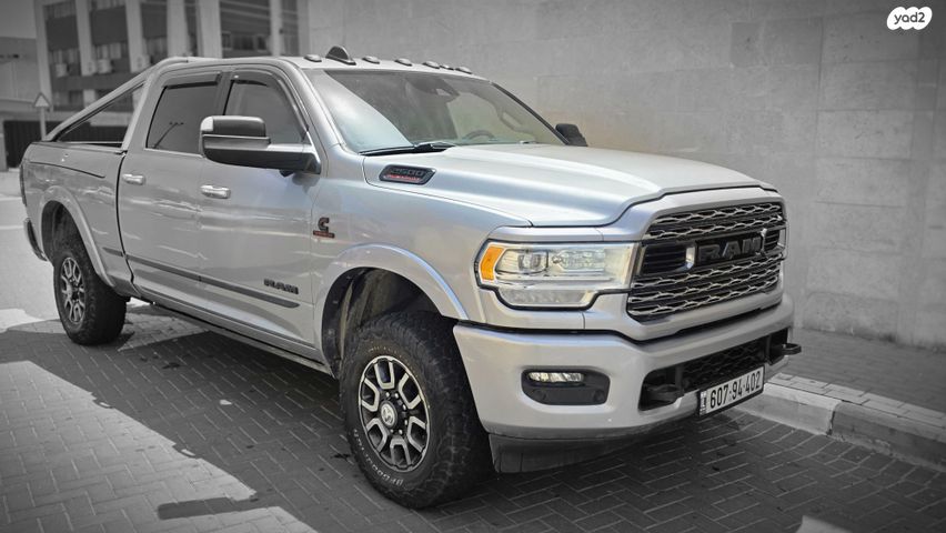 מודעת רכב דודג'