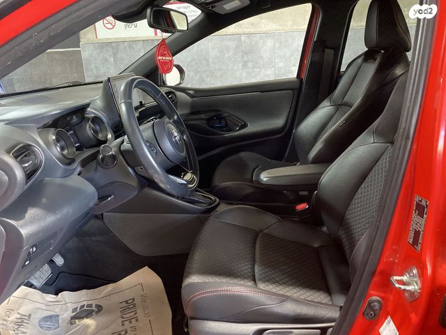 מודעת רכב טויוטה יאריס 1