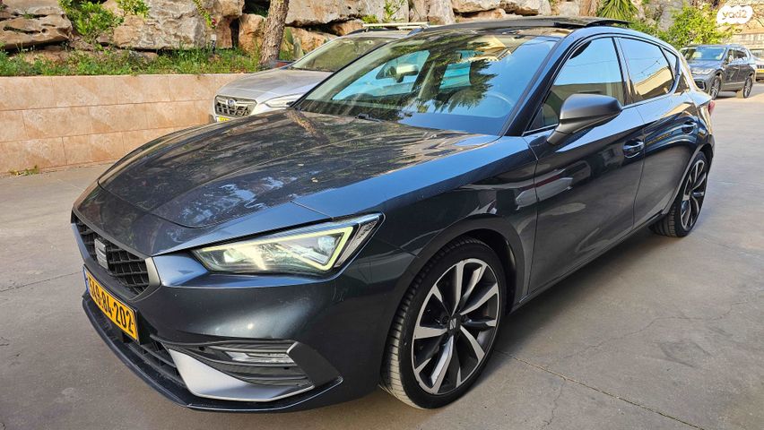 מודעת רכב סיאט לאון