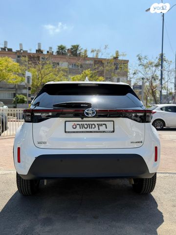 מודעת רכב טויוטה יאריס קרוס 1