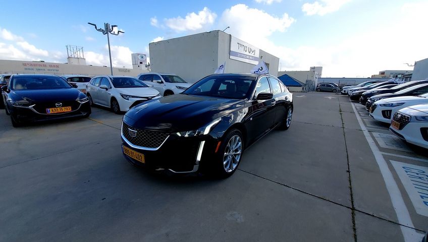 מודעת רכב קאדילק CT5