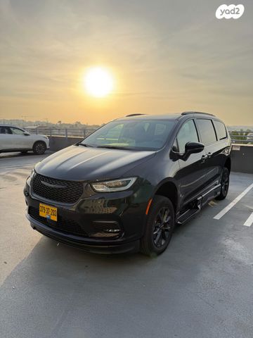 מודעת רכב קרייזלר פסיפיקה