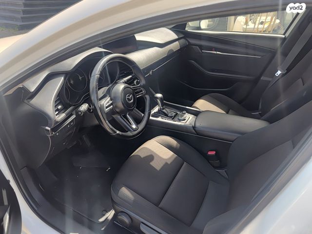 מודעת רכב מאזדה 3 1