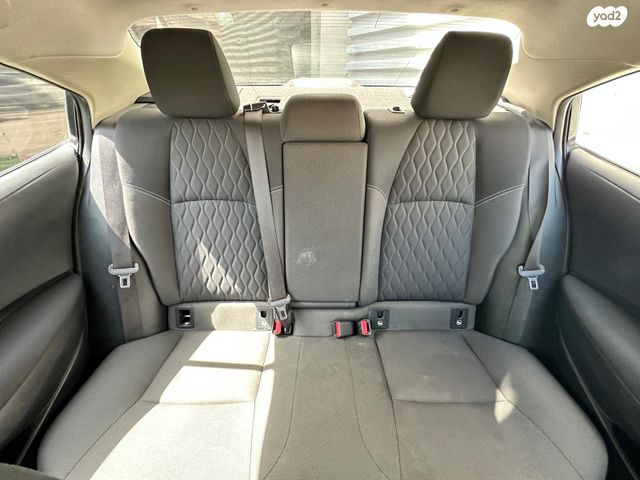 מודעת רכב טויוטה קורולה 2