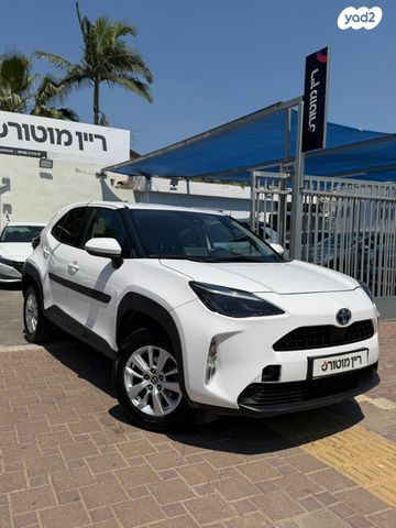 מודעת רכב טויוטה יאריס קרוס