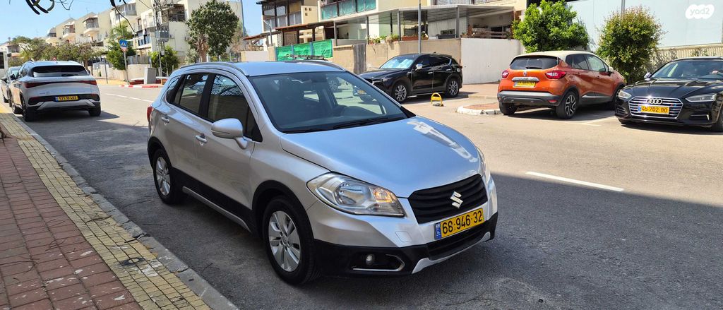 מודעת רכב סוזוקי קרוסאובר 2