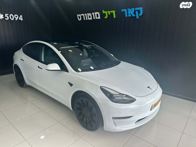 מודעת רכב טסלה מודל 3