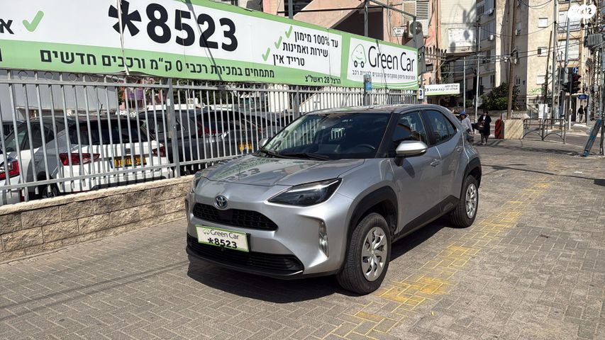 מודעת רכב טויוטה יאריס קרוס 2